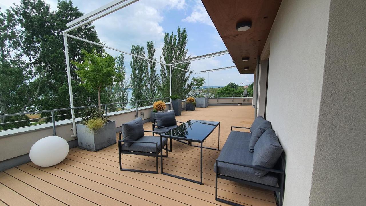 Silver Delux Apartman Balatonfured Exterior photo