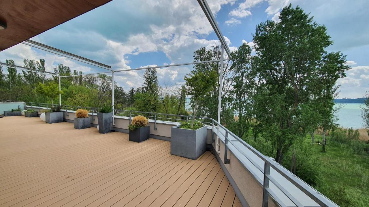 Silver Delux Apartman Balatonfured Exterior photo