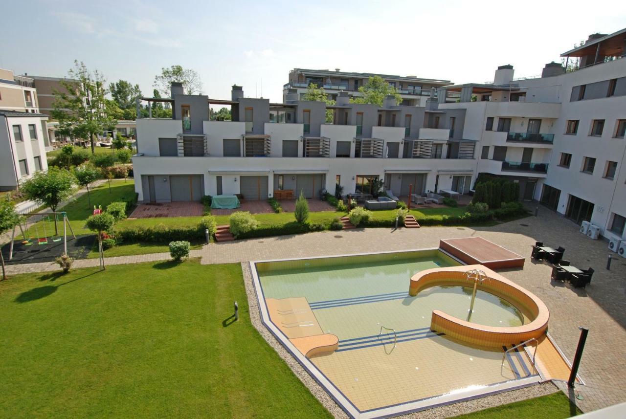 Silver Delux Apartman Balatonfured Exterior photo